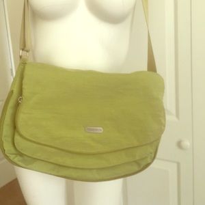 Snazzy green satchel